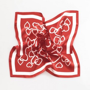 satek-red-hearts